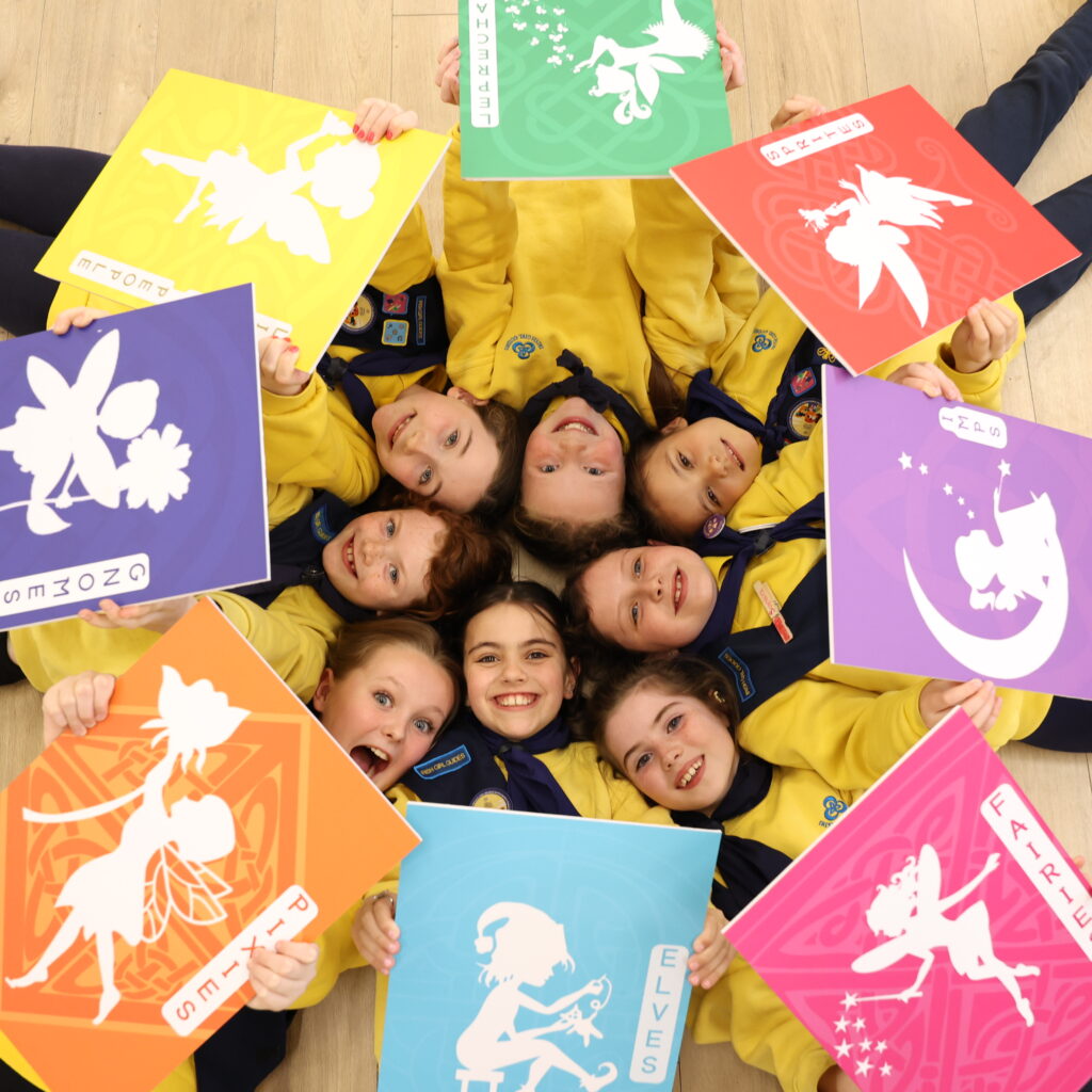 IGG Brownies Sixties Badges