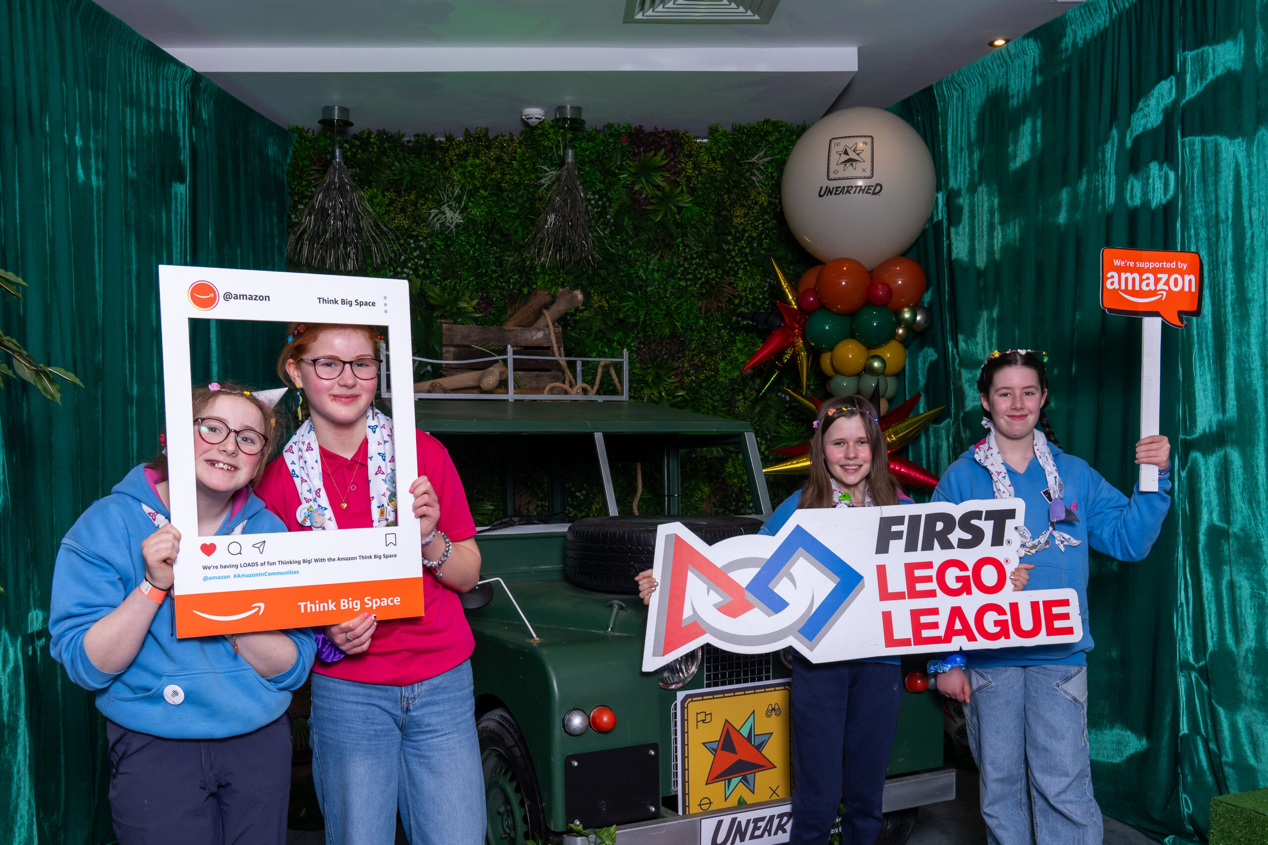 conNÉCKt from Lucan Irish Girl Guides FIRST LEGO League Final winners of the Best Team Placard Naomi Leonard Cora Clarke Éile O’Reilly Katie Butler